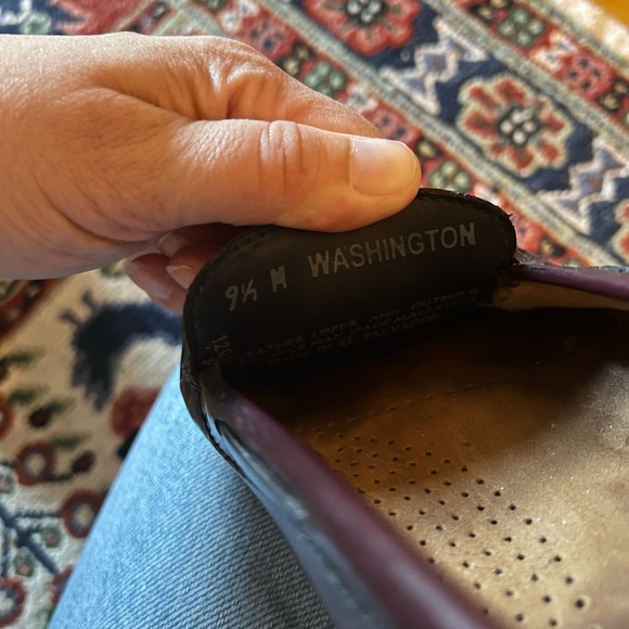 GH Bass Burgundy Washington Tassel Loafer 9.5W - Picture 3 of 9